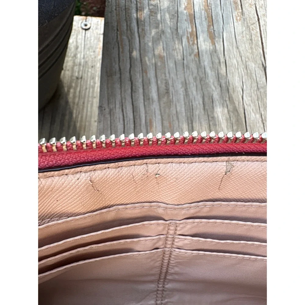 Coach wristlet wallet